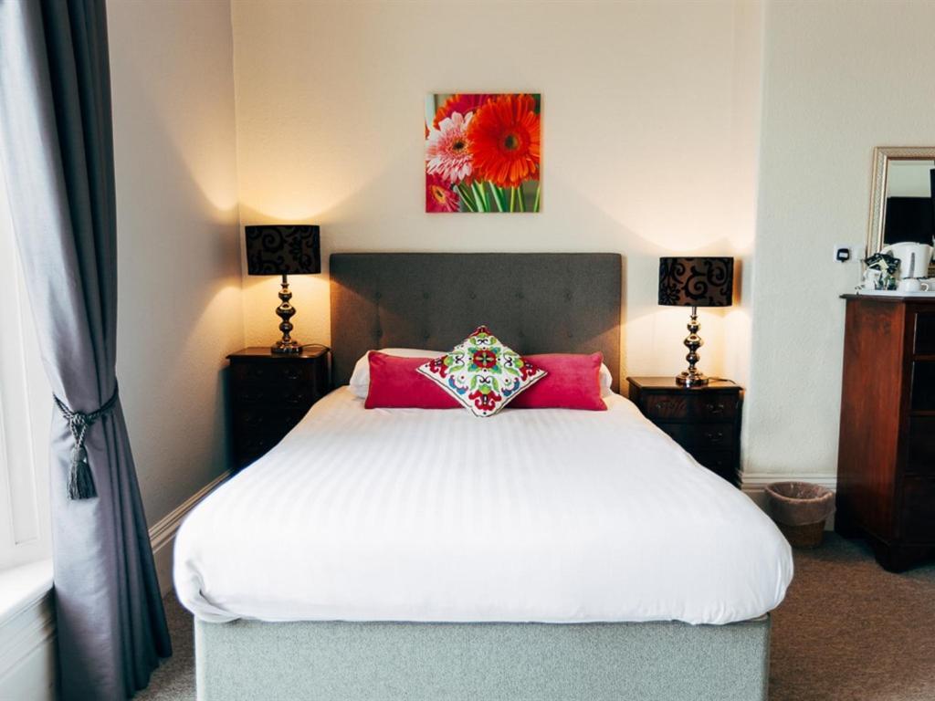 The Cliff Hall Shanklin Room photo