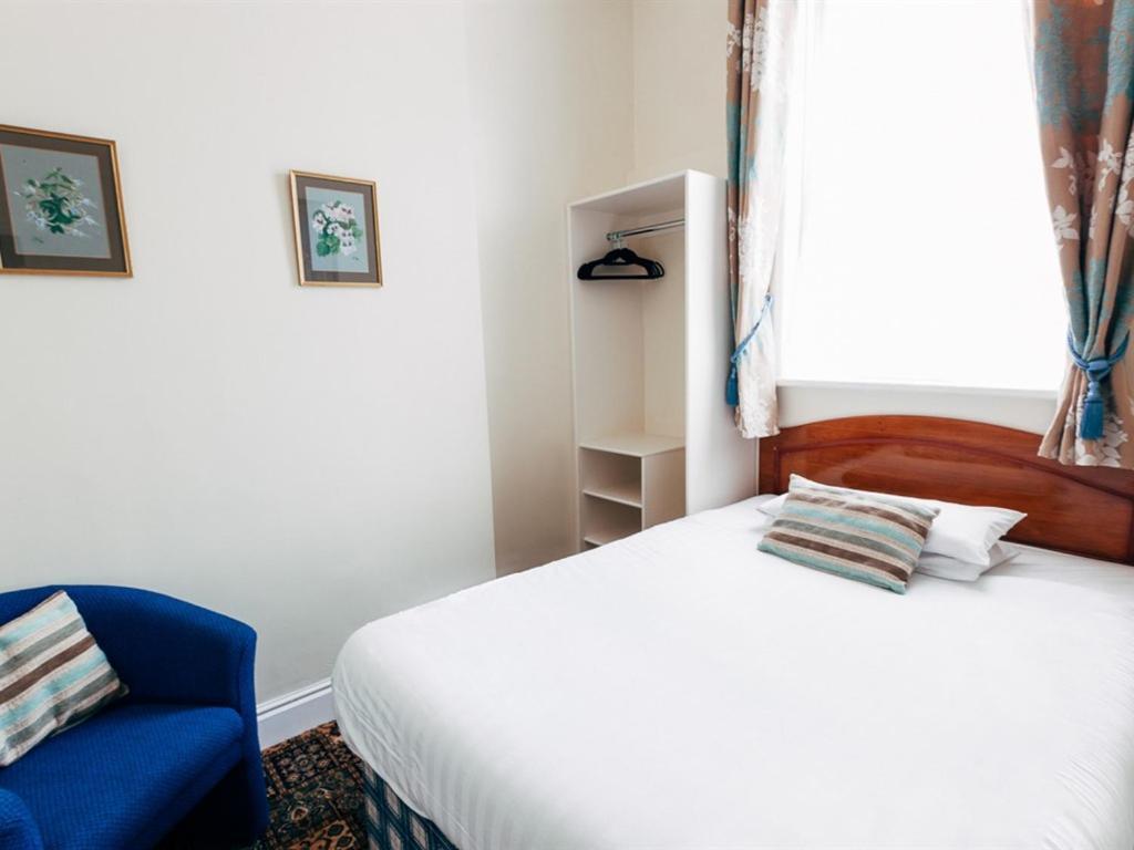 The Cliff Hall Shanklin Room photo